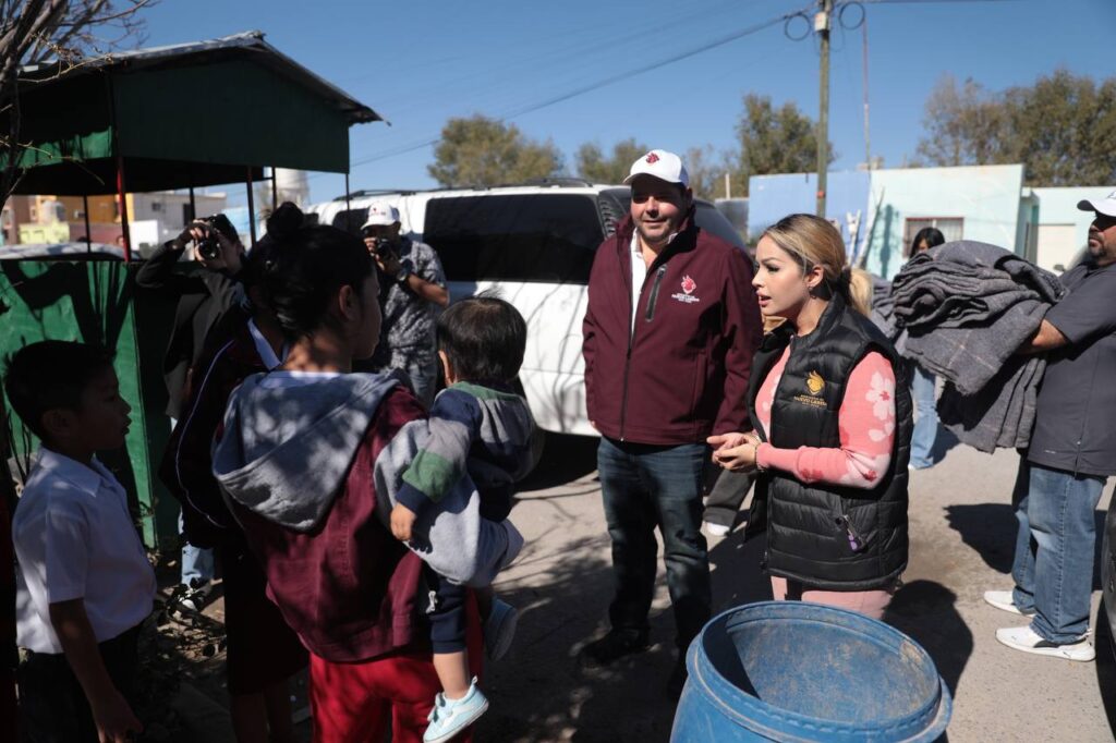 Realiza Gobierno de Nuevo Laredo brigada contra el frío en colonias del poniente