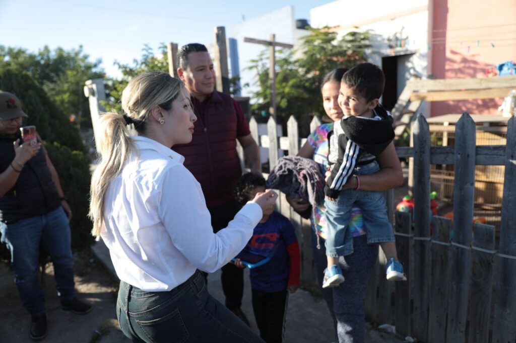 Realiza Gobierno de Nuevo Laredo brigada contra el frío en colonias del poniente