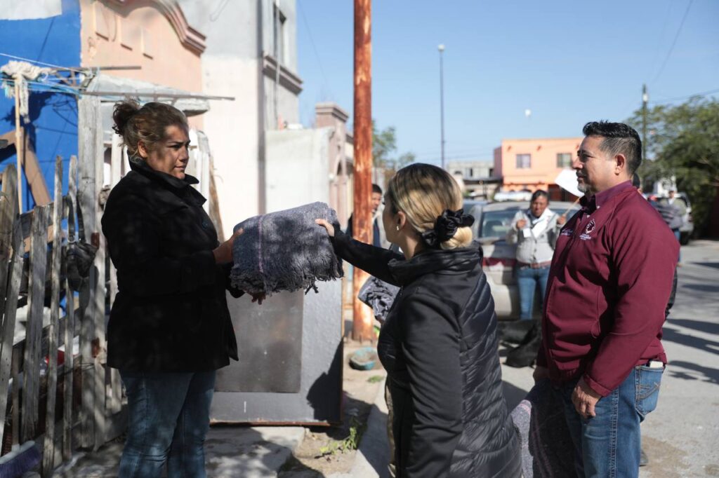 Lleva Gobierno Municipal apoyo invernal al sur de Nuevo Laredo