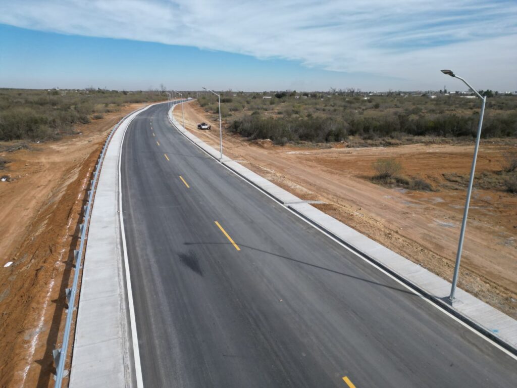 El sur de Nuevo Laredo ahora está mejor conectado; entrega alcaldesa Carmen Lilia Canturosas Eje Vial Río Bravo y nuevas pavimentaciones