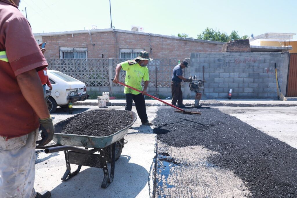 Atiende Servicios Públicos Primarios de Nuevo Laredo peticiones de bacheo