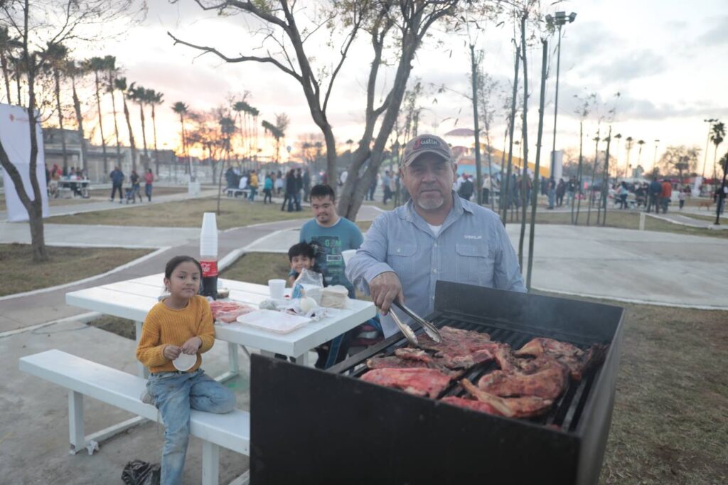 Transformación del Parque Mendoza es una realidad; inaugura alcaldesa Carmen Lilia Canturosas renovado espacio