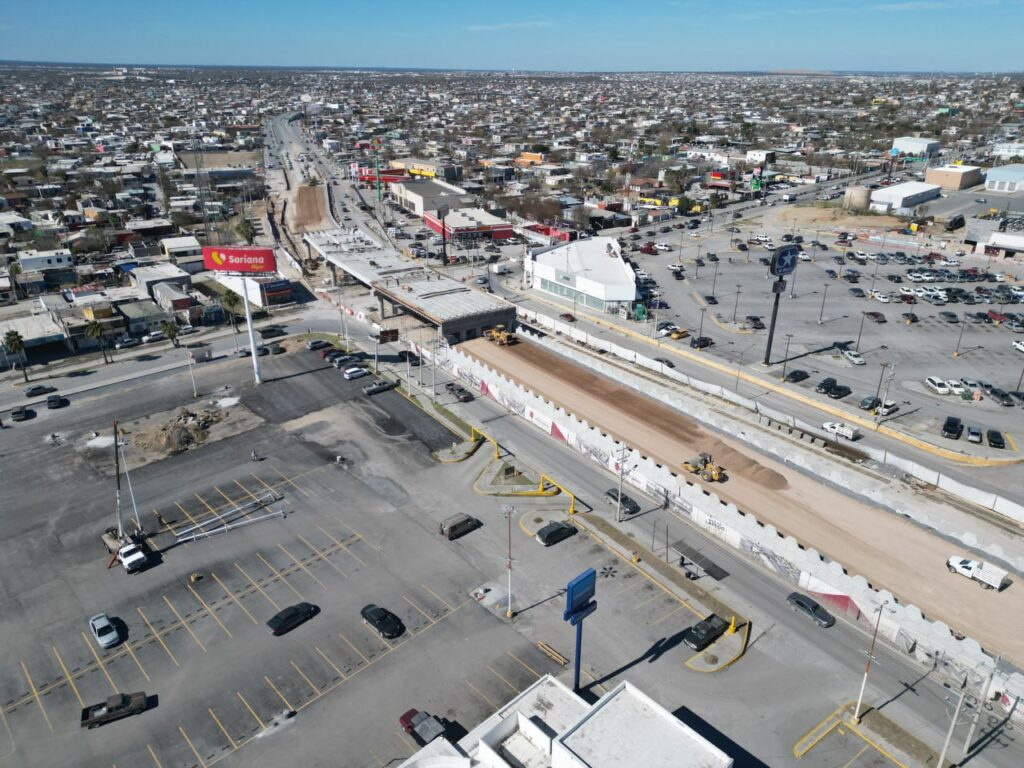 Avanza construcción del Puente Calzada de los Héroes en Nuevo Laredo