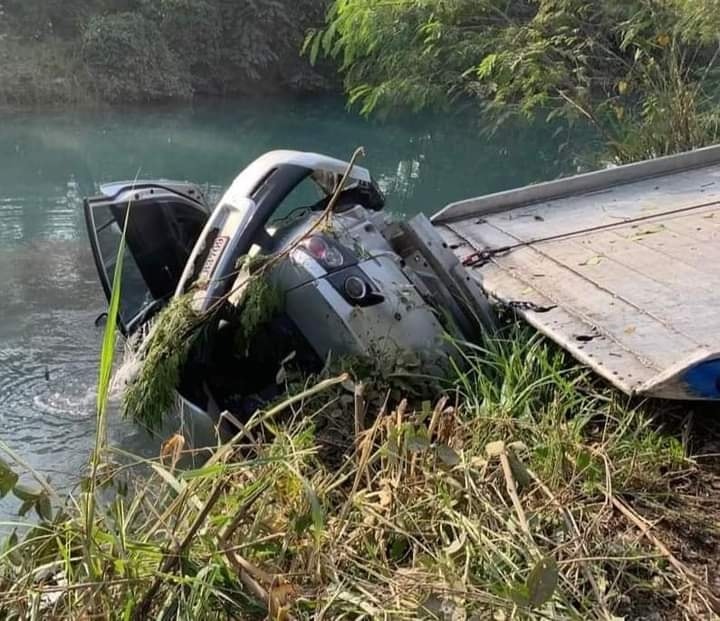 Menor muere tras caer junto a su padre en canal de riego en El Mante