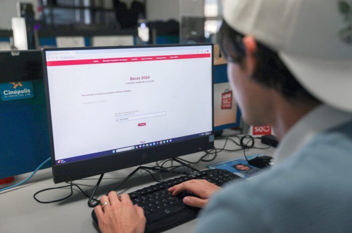 Publica Gobierno de Nuevo Laredo lista de beneficiarios para la Beca UNE