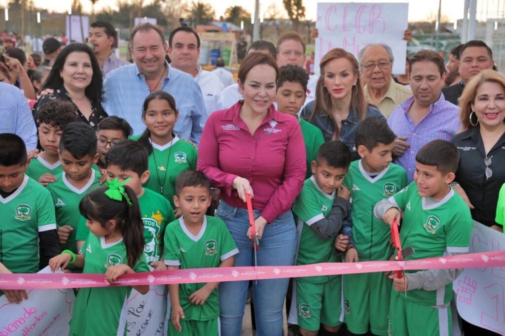 La transformación avanza; entrega Carmen Lilia Canturosas rehabilitación de área deportiva y recreativa del Laguito