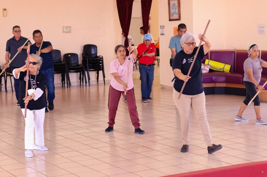 Mantiene DIF Nuevo Laredo abierta inscripciones a talleres de arte y deporte para adultos activos