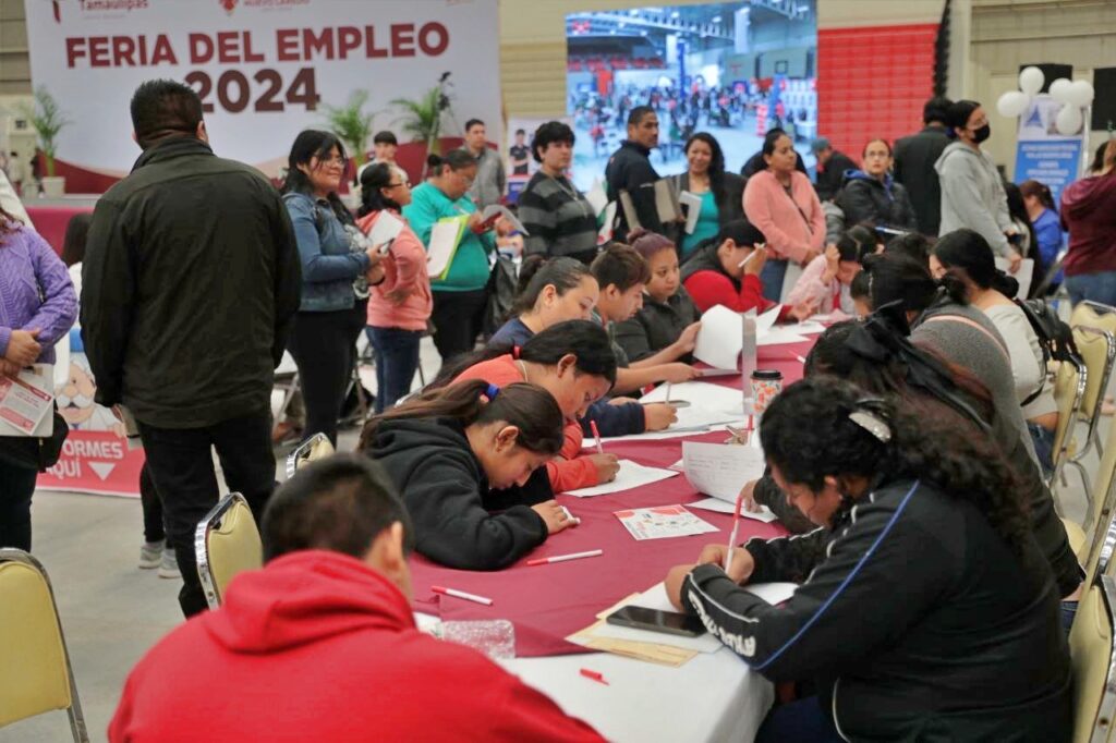 Fortalece Gobierno Municipal desarrollo económico con Feria del Empleo Nuevo Laredo 2024