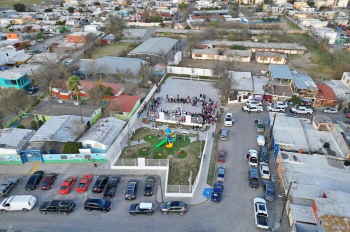 Entrega de obras no se detiene; inaugura Carmen Lilia Canturosas plazas, vialidades y baños de unidad deportiva