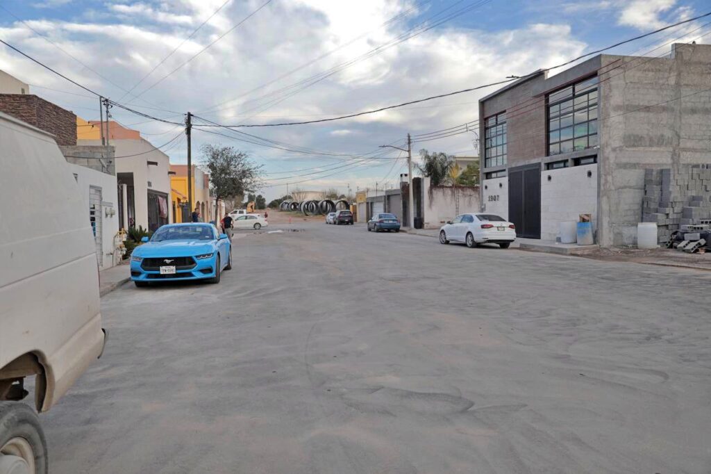 Entrega de obras no se detiene; inaugura Carmen Lilia Canturosas plazas, vialidades y baños de unidad deportiva