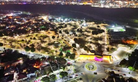 Agradecen familias neolaredenses nueva iluminación en Parque Viveros