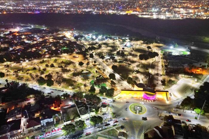 Agradecen familias neolaredenses nueva iluminación en Parque Viveros