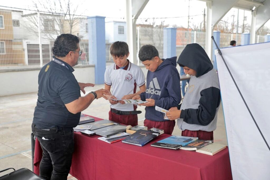 Llega Brigada Contacto Joven a secundaria 94