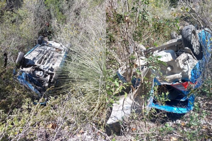 Vehículo se precipita a barranco en Bustamante, cobrando dos vidas