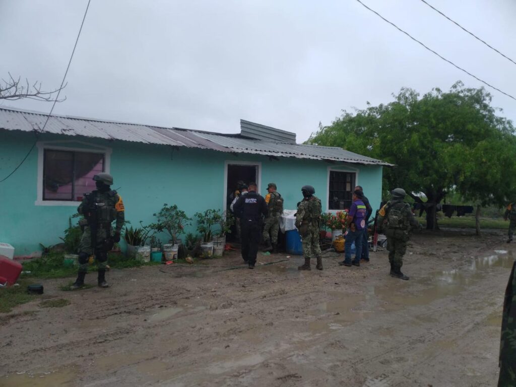 Autoridades brindan apoyo en La Pesca tras tormenta y tornado