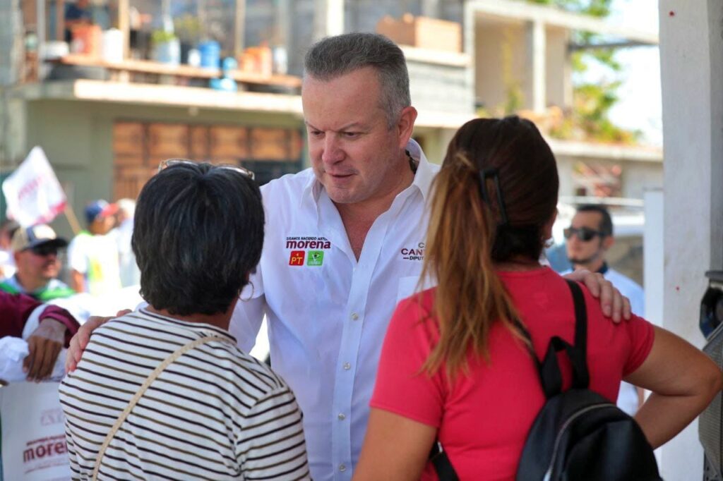 Respaldan a Carlos Canturosas vecinos del poniente de Nuevo Laredo