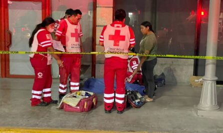 Hombre fallece pese a intentos de reanimación en Soriana Tamatán en Ciudad Victoria