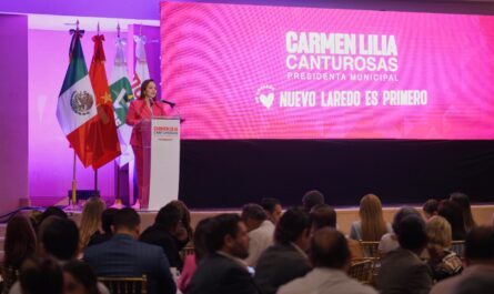 Presenta Carmen Lilia Canturosas 257 propuestas para consolidar la transformación de Nuevo Laredo