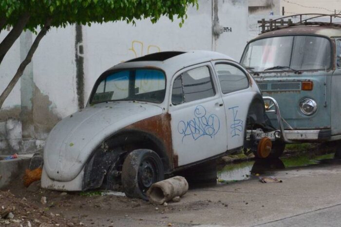 Tránsito Victoria retira autos abandonados de las calles