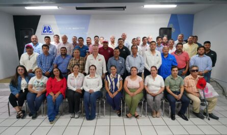 Carmen Lilia Canturosas refrenda su compromiso de trabajar de la mano del Colegio de Ingenieros Civiles