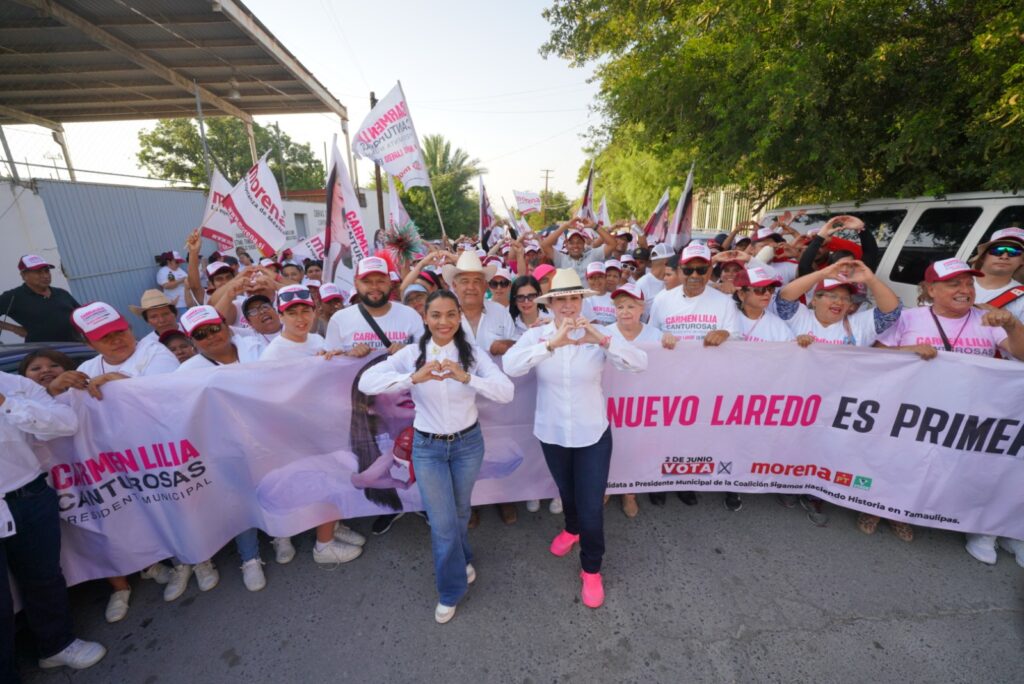 Recorre Carmen Lilia Canturosas junto a Cristabell Zamora y grupo priísta la colonia Hidalgo