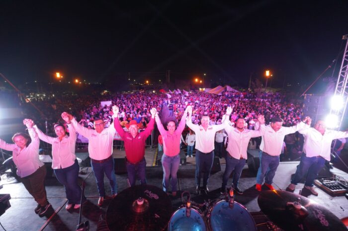 Con gran éxito concluye Carmen Lilia Canturosas tercer cierre de campaña en el Distrito III