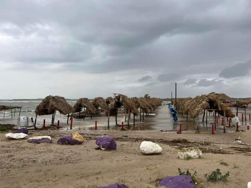 Daños mínimos en playa la Pesca reporta Marina