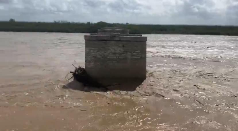 Agua llega a la Presa Vicente Guerrero tras intensa escorrentía