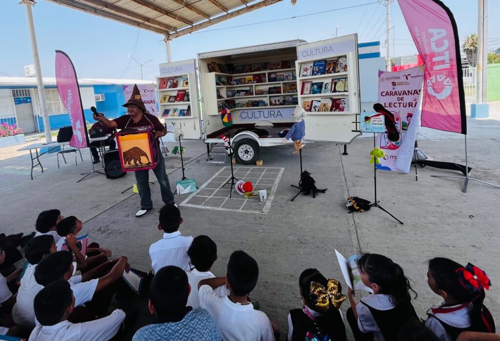 Llega el Bibliobús a escuelas de Nuevo Laredo