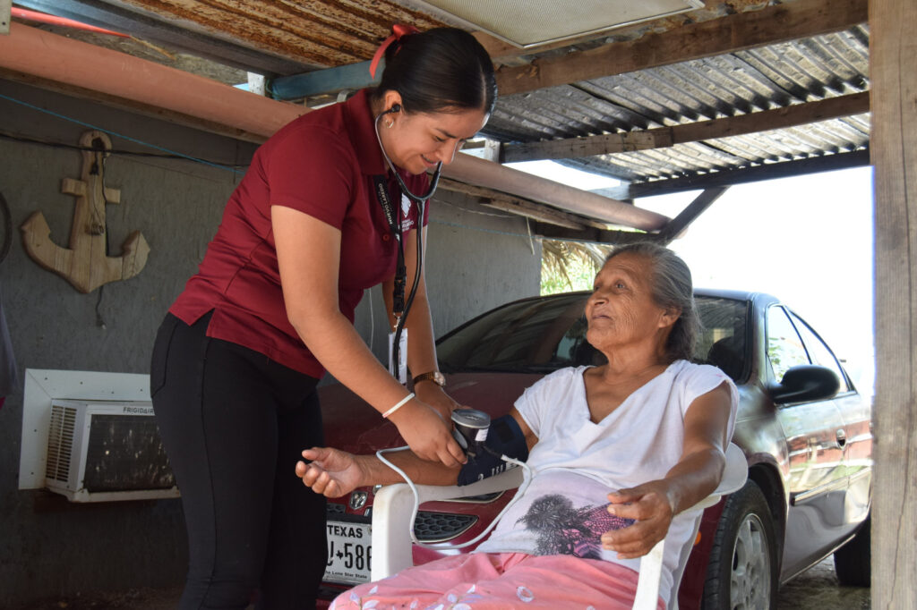 Brinda Gobierno de Nuevo Laredo atención médica gratuita a ciudadanos en situación de salud vulnerable