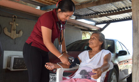 Brinda Gobierno de Nuevo Laredo atención médica gratuita a ciudadanos en situación de salud vulnerable