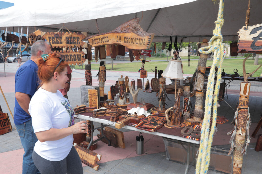 Apoya Gobierno de Nuevo Laredo comerciantes locales con expo “Tu Jardín y Artesanías”