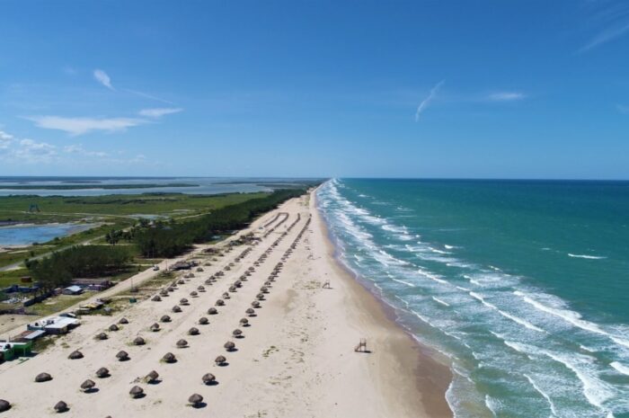 Fin de semana soleado y caluroso en las playas de Tamaulipas