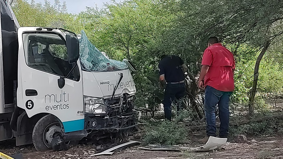 Un muerto y dos heridos tras choque en la Zaragoza-Victoria