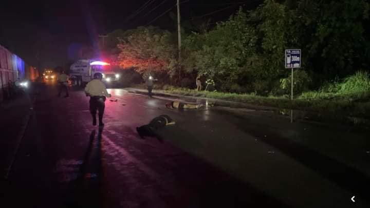 Embiste y mata a dos mujeres en motoneta en Madero