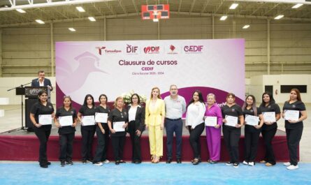 245 alumnos se gradúan de los talleres del DIF Nuevo Laredo