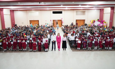 Gradúan 100 niños de Centros de Asistencia Infantil Comunitaria del DIF Nuevo Laredo