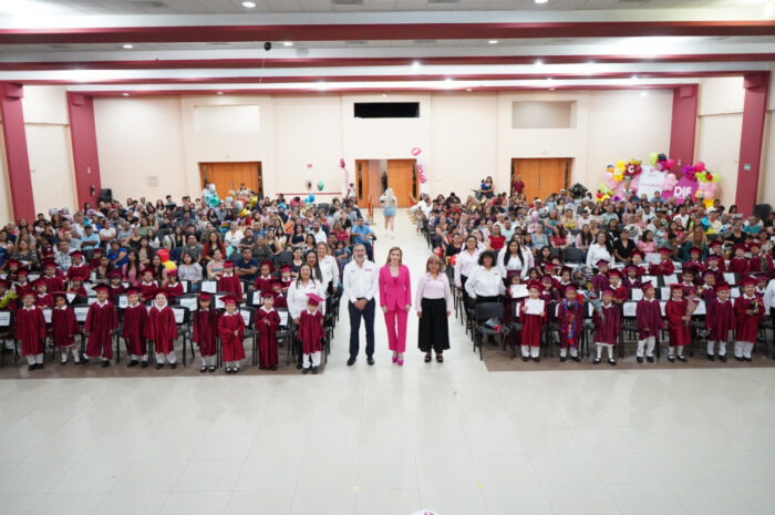 Gradúan 100 niños de Centros de Asistencia Infantil Comunitaria del DIF Nuevo Laredo