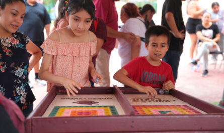 Se divierten niños y adultos con “Tarde Social UNE” en el Zoológico de Nuevo Laredo