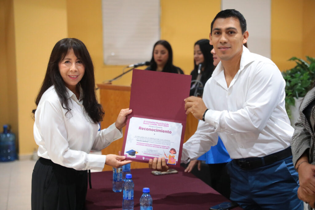 Culminan docentes y padres de familia de Nuevo Laredo taller de “Vínculos Asertivos”