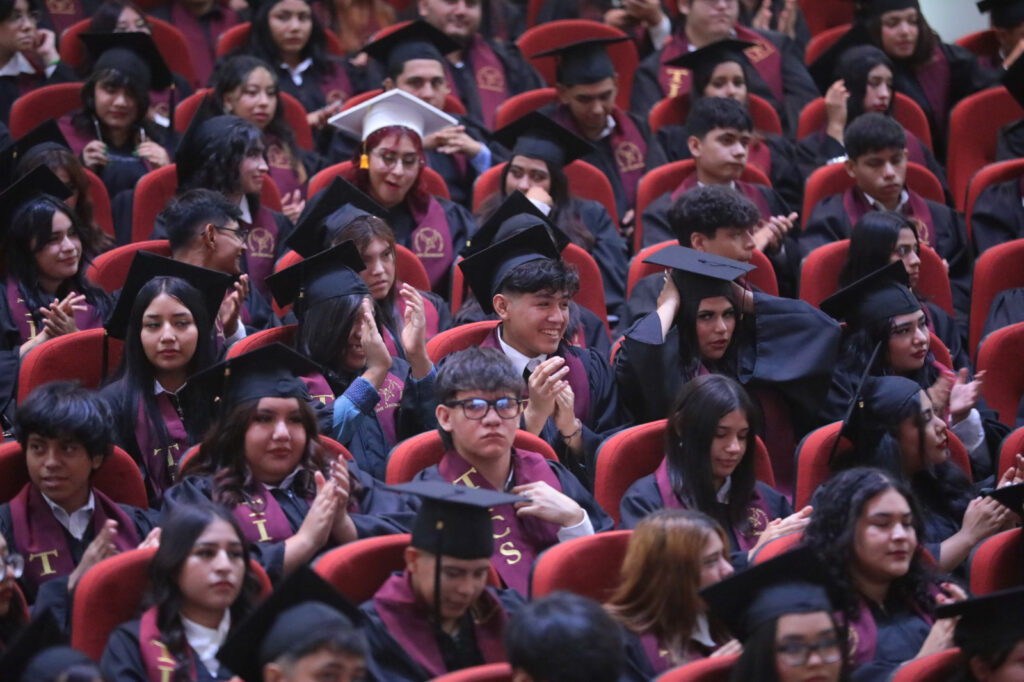 Culminan sus estudios más de 600 alumnos de la Preparatoria Municipal “José Vasconcelos”