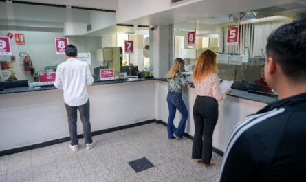 Trabajan oficinas del predial en vacaciones; Invitan a aprovechar descuentos del 100% en recargos