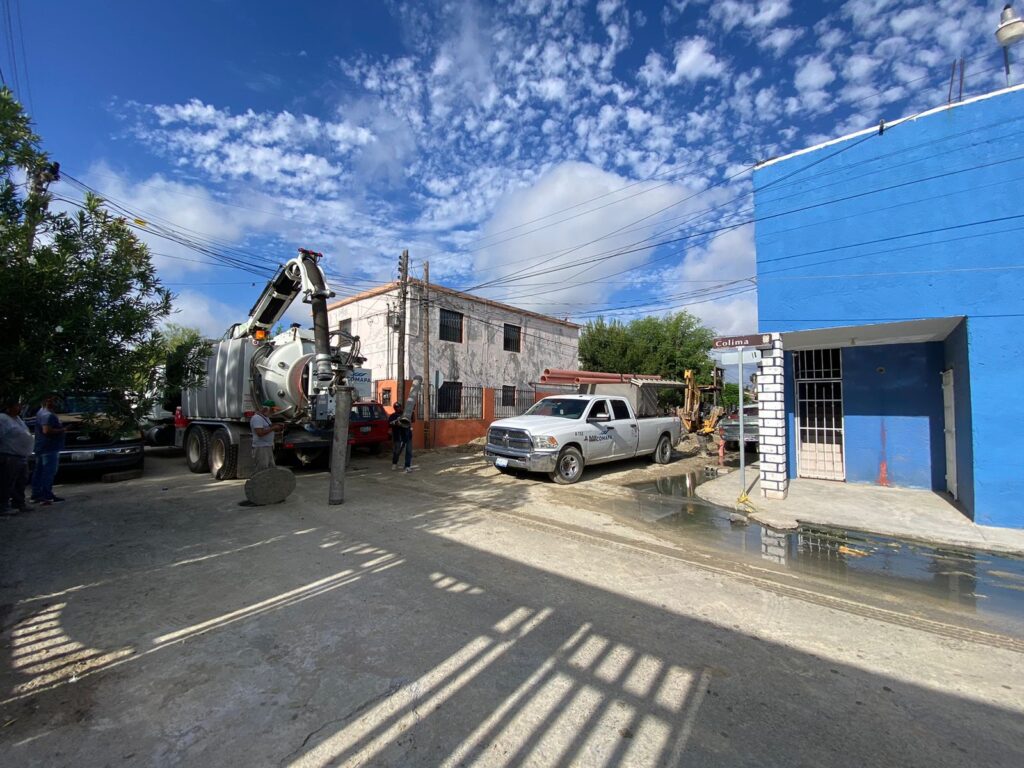 Rehabilita COMAPA Nuevo Laredo 80 metros de atarjea en la colonia Matamoros