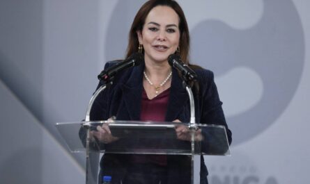 Destaca alcaldesa Carmen Lilia Canturosas liderazgo de Aduana de Nuevo Laredo