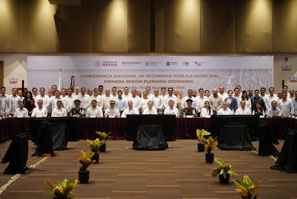 Participa alcaldesa Carmen Lilia Canturosas en Conferencia Nacional de Seguridad Pública Municipal