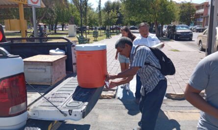 Mantiene Nuevo Laredo puntos de hidratación por calor