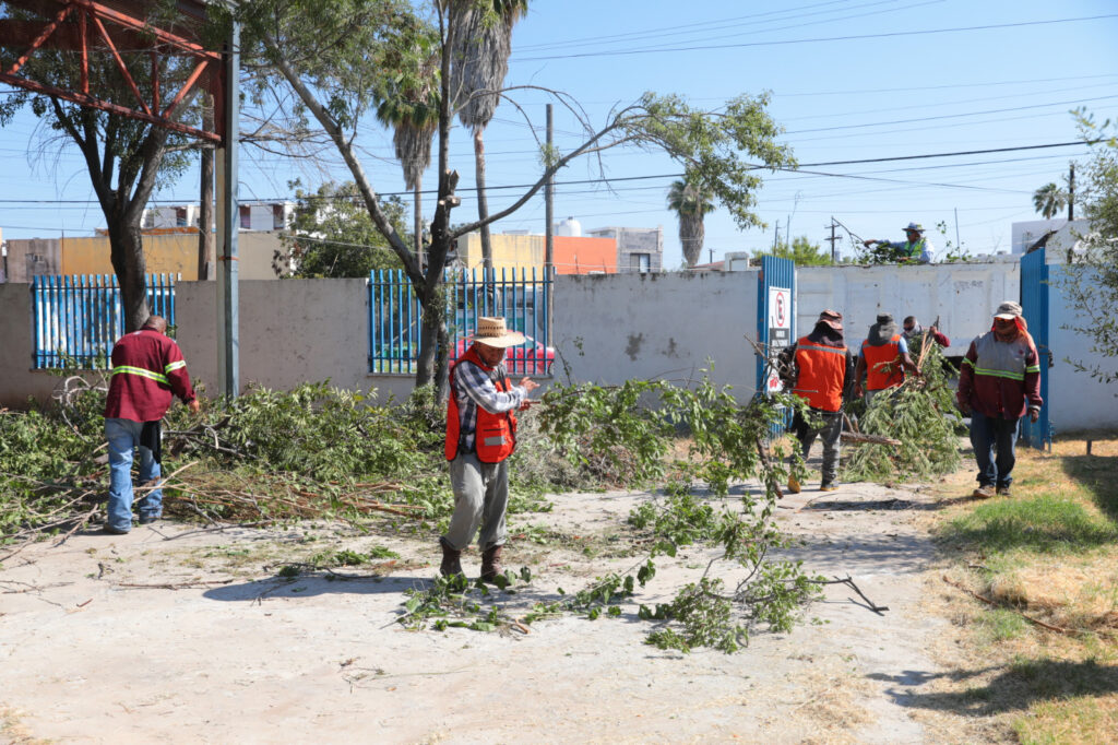 Apoya Gobierno de Nuevo Laredo en limpieza y mantenimiento de escuelas públicas