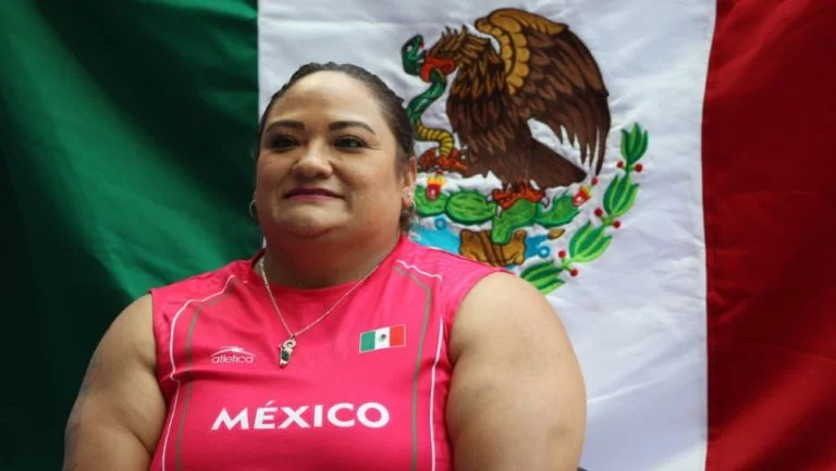 Gloria Zarza gana medalla de oro