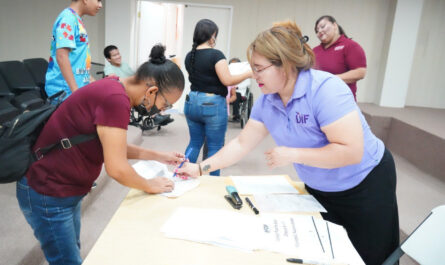 Abre DIF Nuevo Laredo registro para beca de inclusión social en Tamaulipas