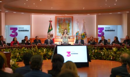 ‘En Nuevo Laredo, lo mejor está por venir’; presenta Carmen Lilia Canturosas tercer informe de resultados